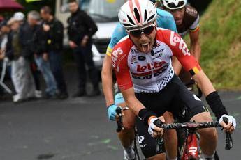 Tragedia al Giro di Polonia, Lambrecht muore dopo caduta Tragedia al Giro di Polonia, Lambrecht muore dopo caduta